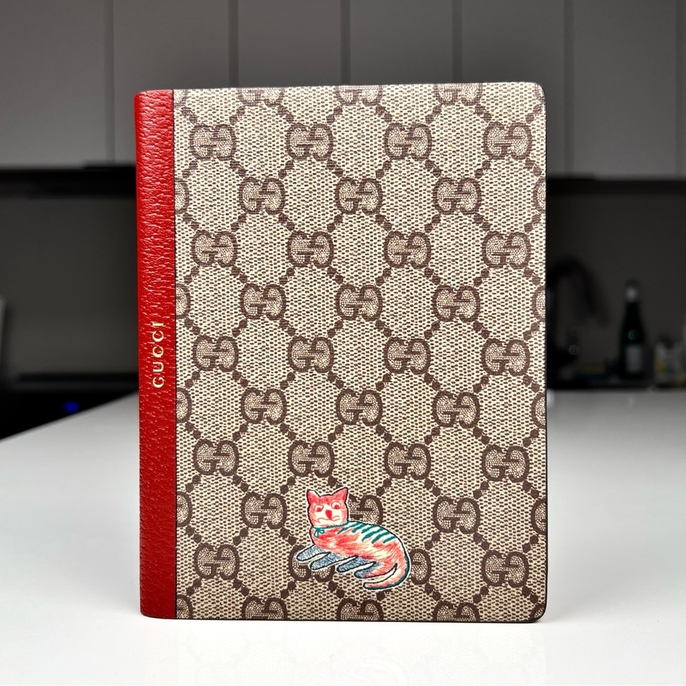 NEW $260 GUCCI Whimsy DERPY CAT GG Supreme Coated Canvas Stationery NOTEBOOK NWT